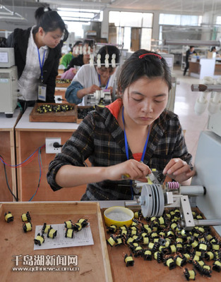 華久科技通訊設(shè)備產(chǎn)量翻番 創(chuàng)新驅(qū)動(dòng)與產(chǎn)業(yè)升級(jí)的雙重奏